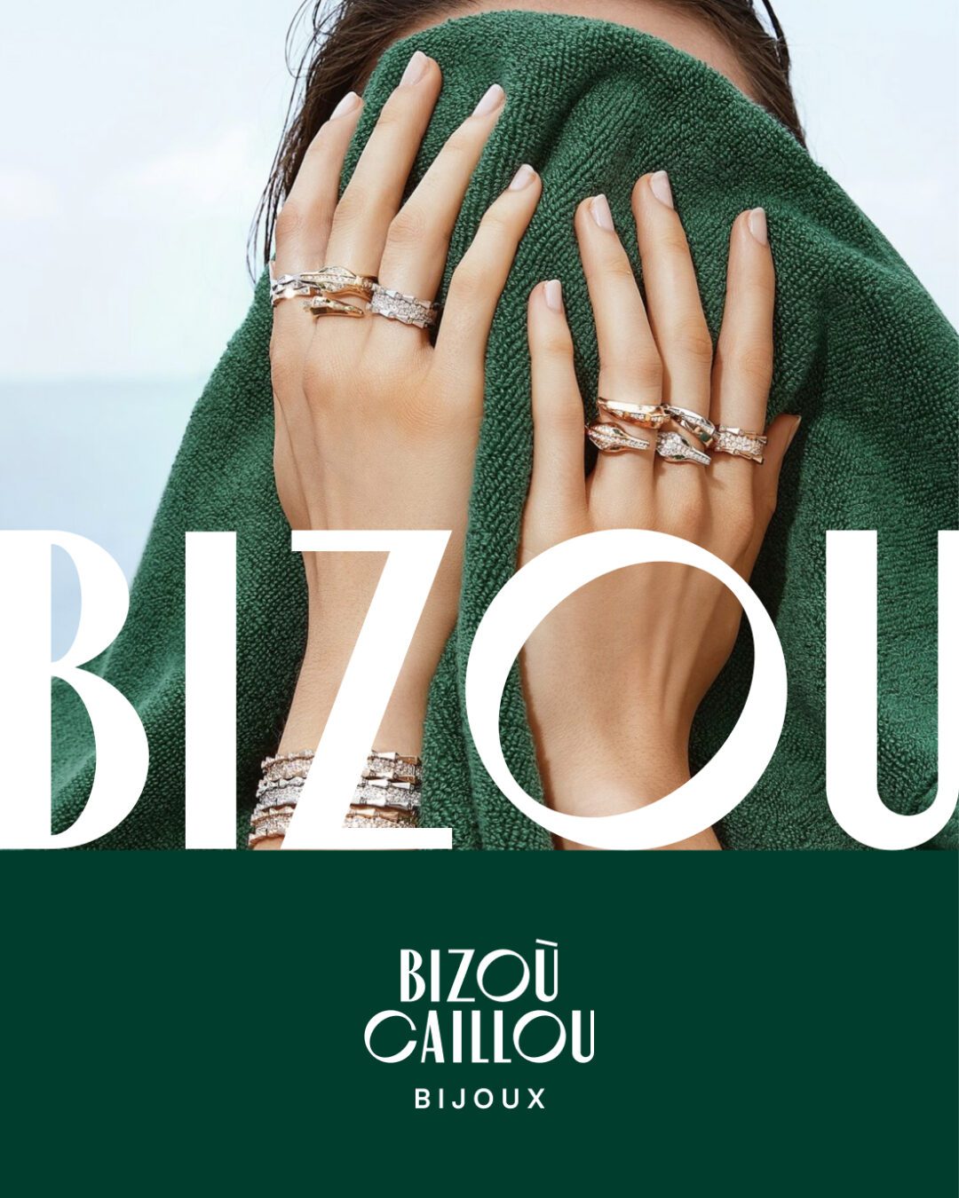 Publicité Bizou Caillou – photographie de bijoux et identité visuelle réalisées par Pois Chiche Design à Lorient pour la bijouterie de Ploemeur.