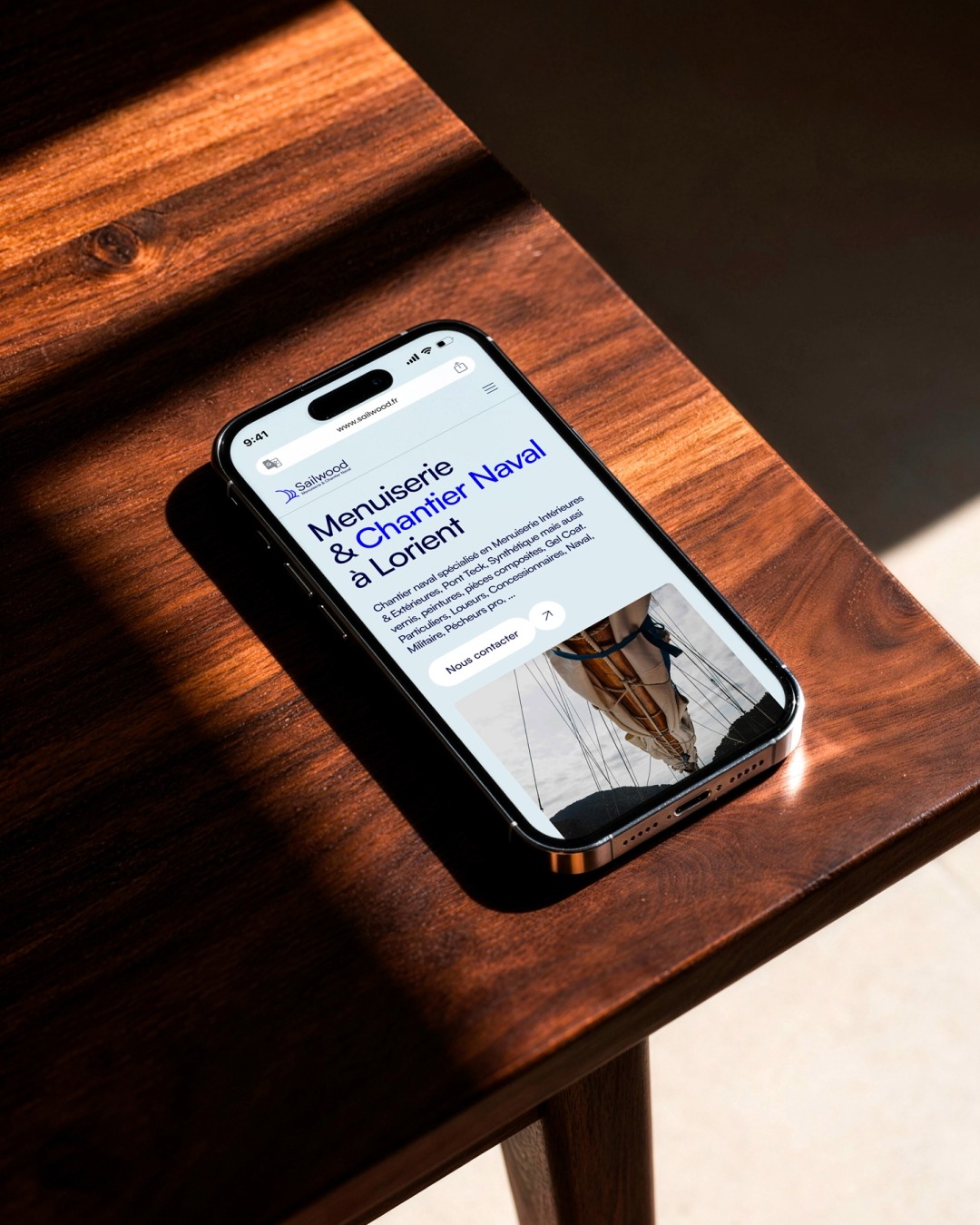 Version mobile du site Sailwood sur smartphone